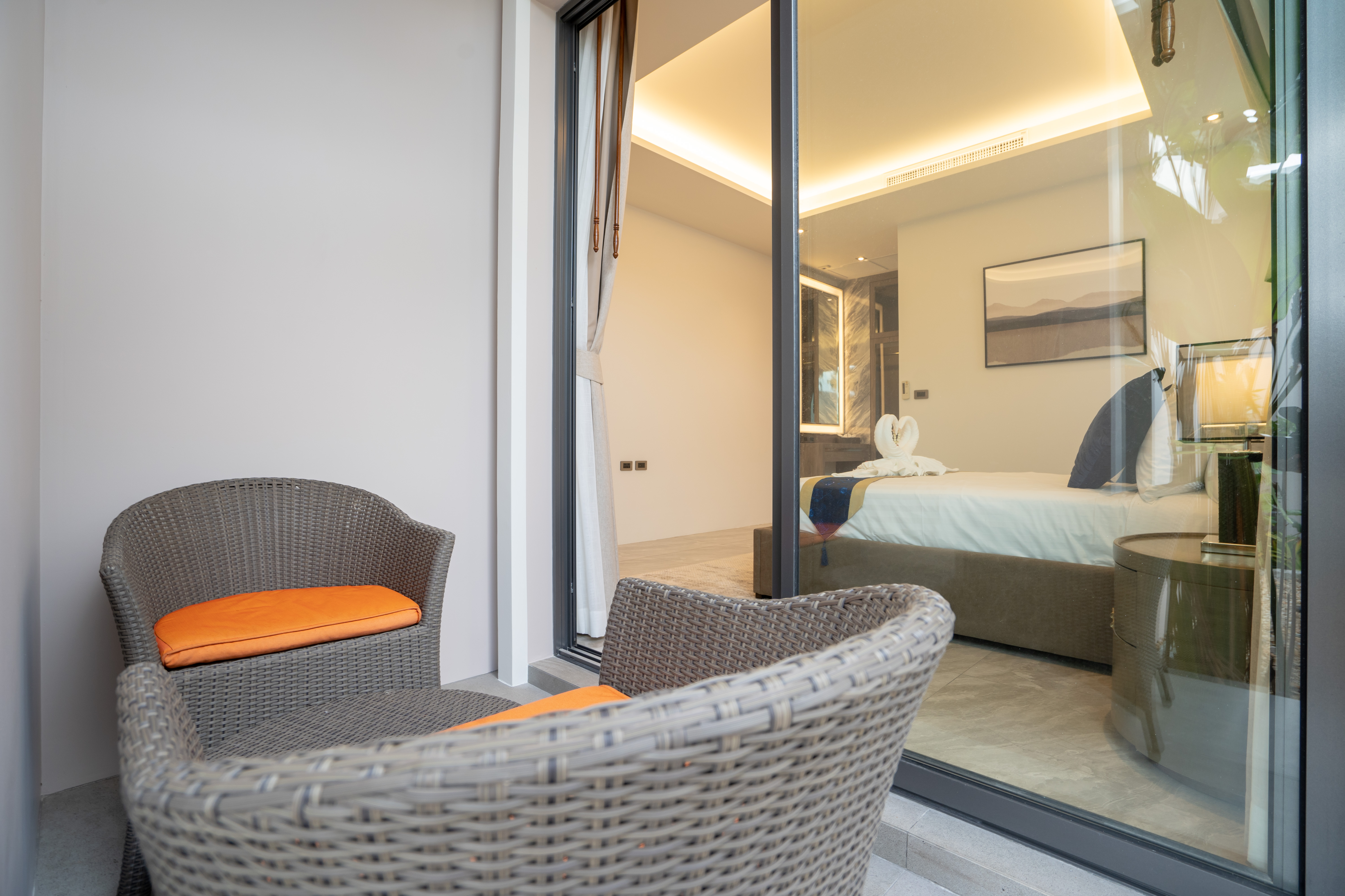 The Breeze villas 80